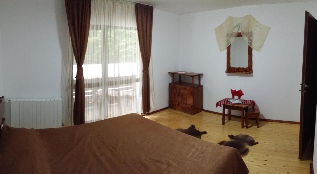 Cabana Barlogul Lupilor Berevoesti Quarto foto